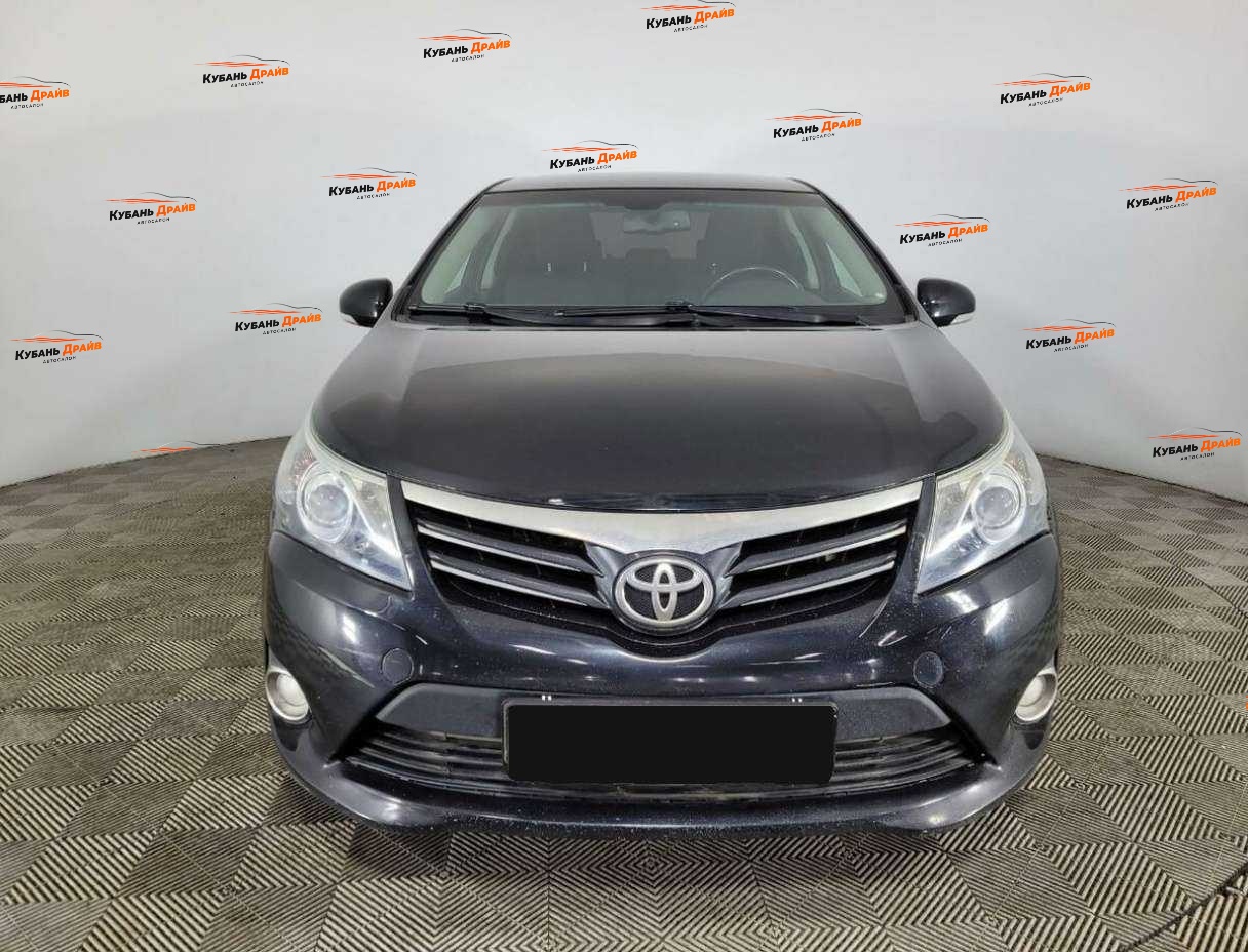 Toyota Avensis 2012 года с пробегом. Фото: #1