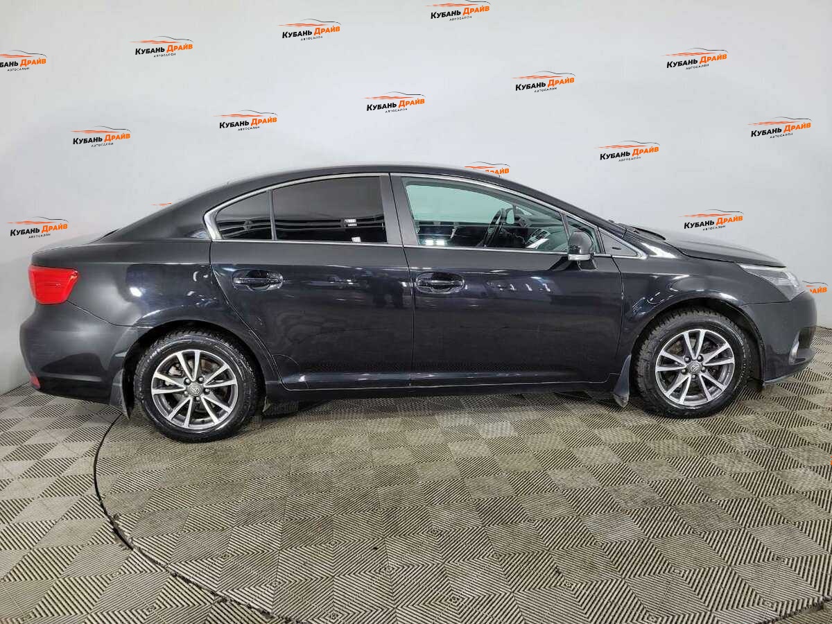 Toyota Avensis 2012 года с пробегом. Фото: #3