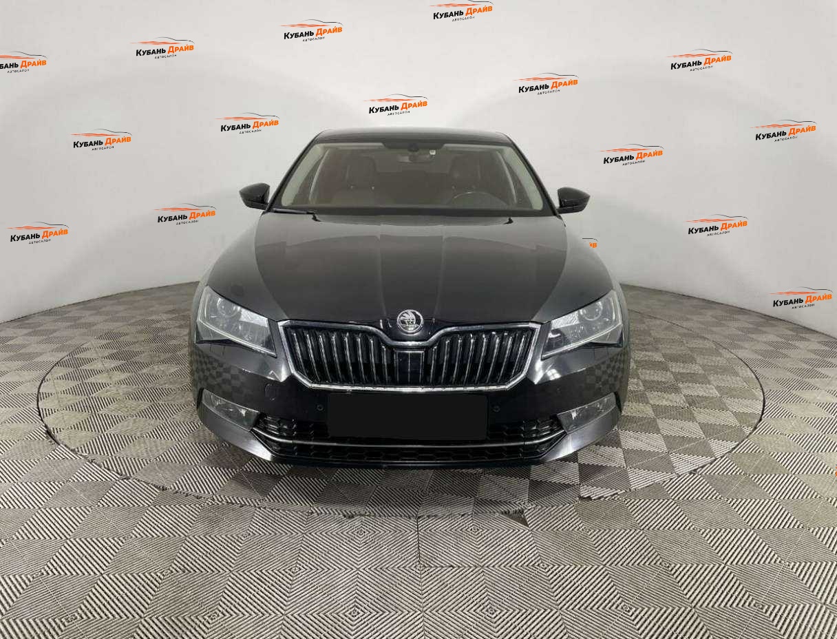 Skoda Superb 2018 года с пробегом. Фото: #1