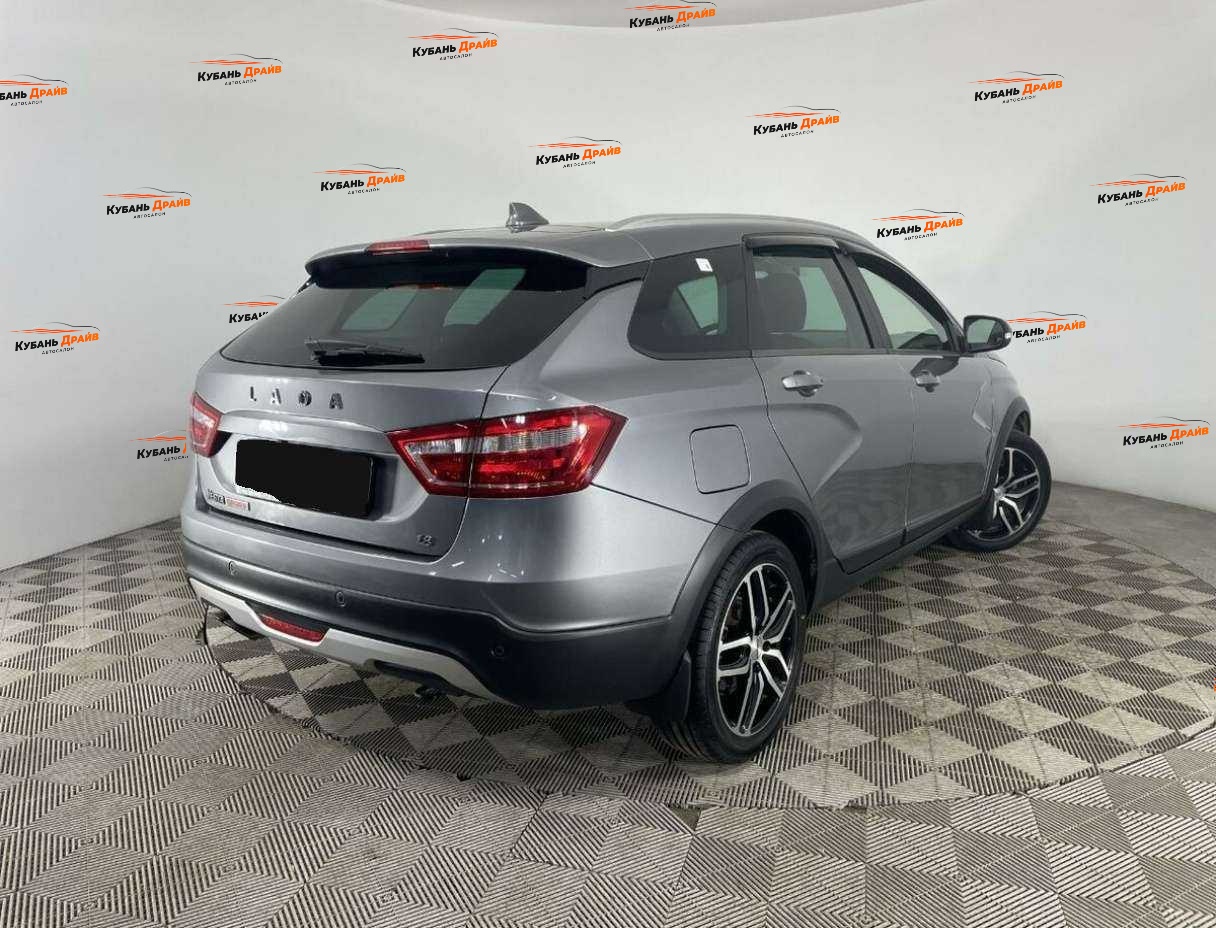 Lada (ВАЗ) Vesta 2018 года с пробегом. Фото: #5