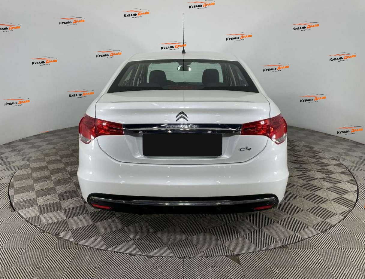 Citroen C4 2021 года с пробегом. Фото: #2