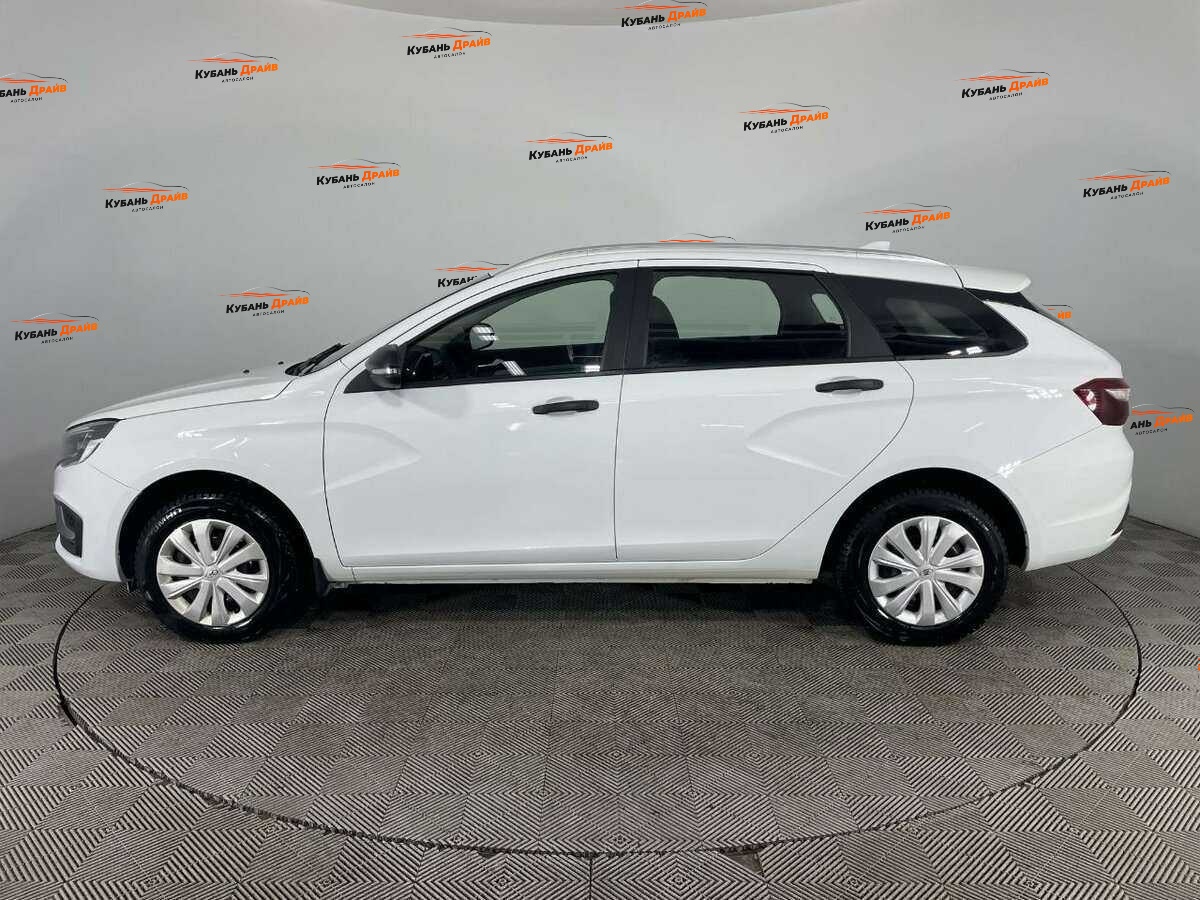 Lada (ВАЗ) Vesta 2023 года с пробегом. Фото: #4