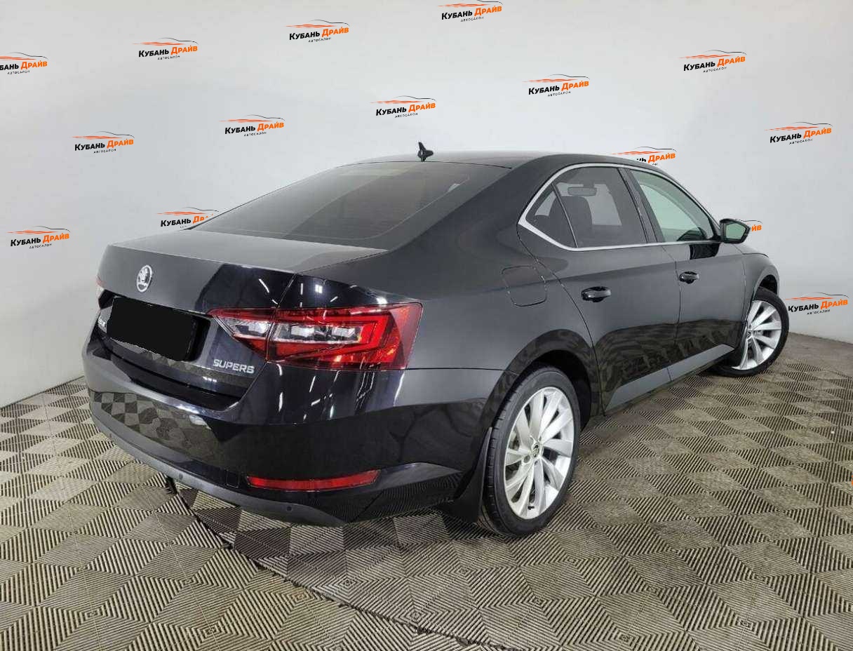 Skoda Superb 2016 года с пробегом. Фото: #5