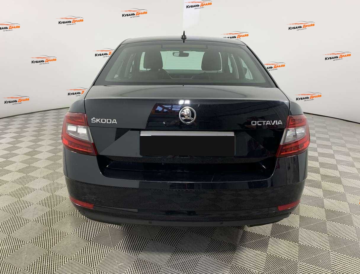 Skoda Octavia 2018 года с пробегом. Фото: #5