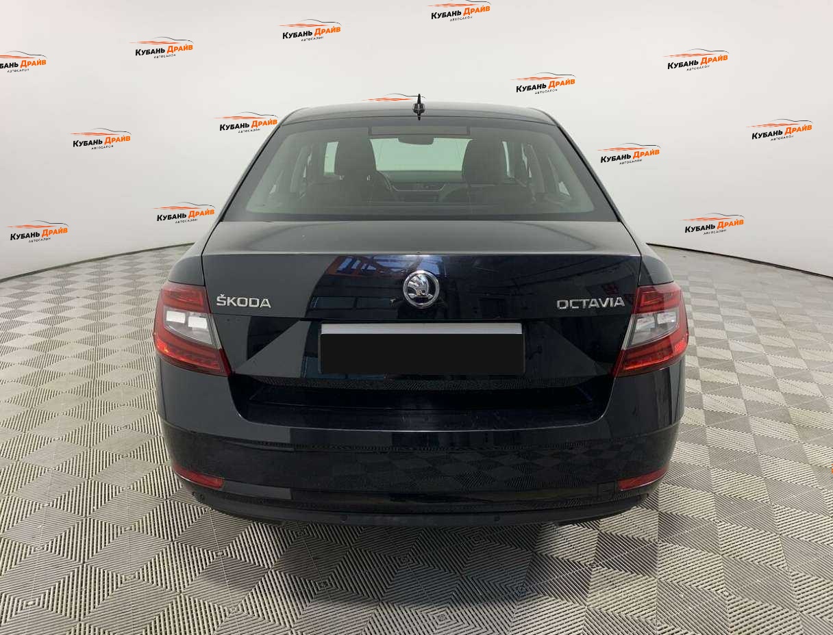 Skoda Octavia 2018 года с пробегом. Фото: #4