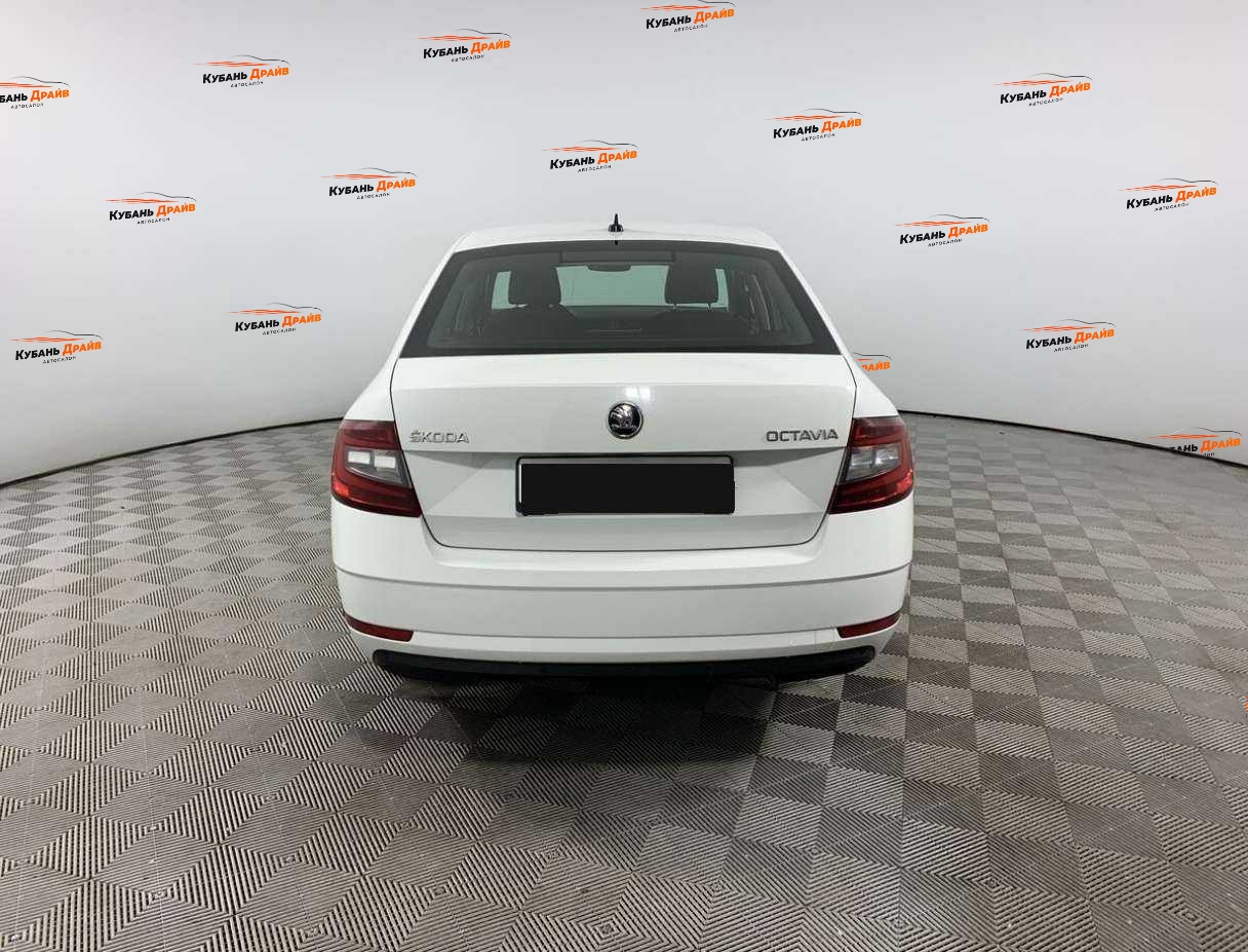Skoda Octavia 2018 года с пробегом. Фото: #5