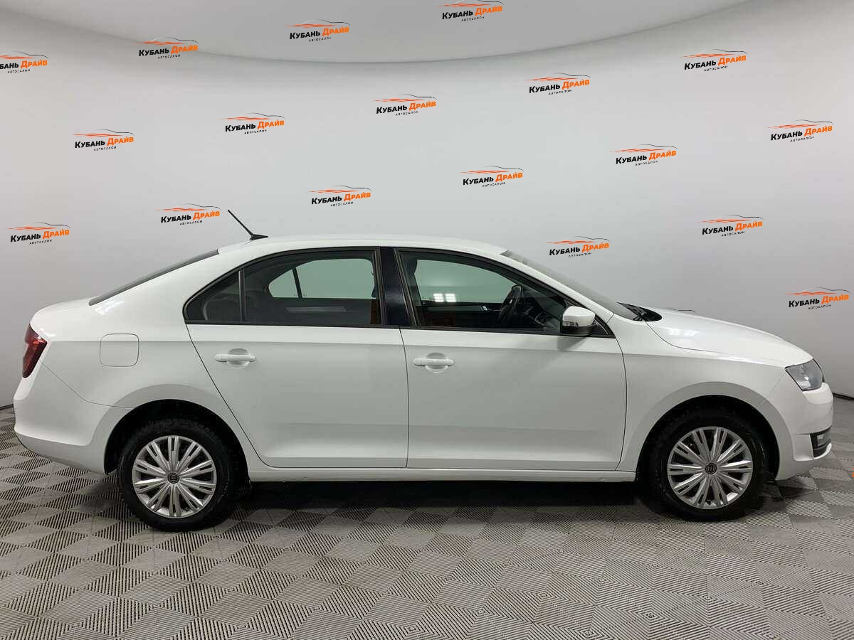 Skoda Rapid 2019 года с пробегом. Фото: #3