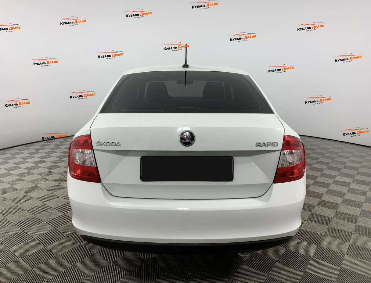 Skoda Rapid 2017 года с пробегом. Фото: #5