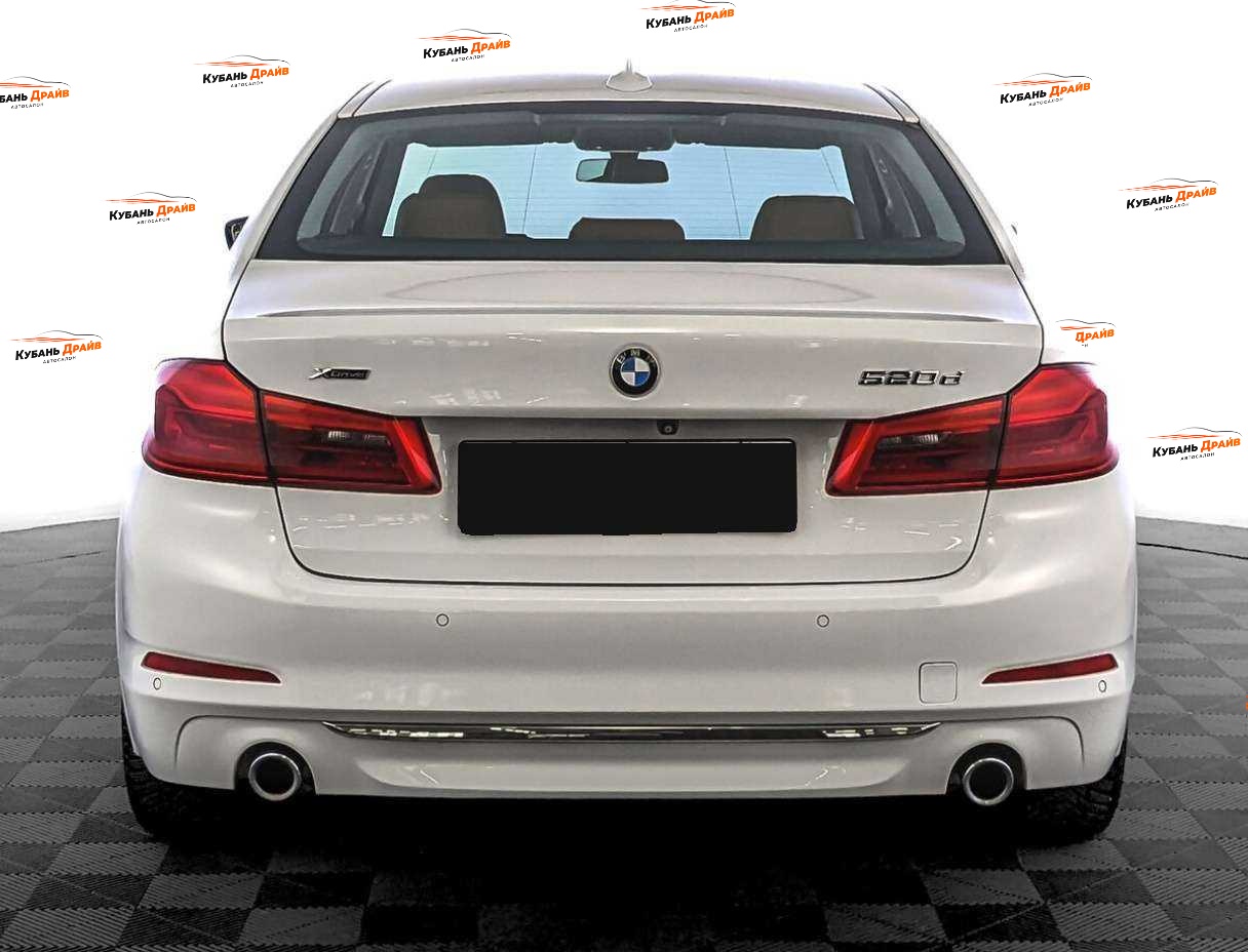 BMW 5 серии 2017 года с пробегом. Фото: #5