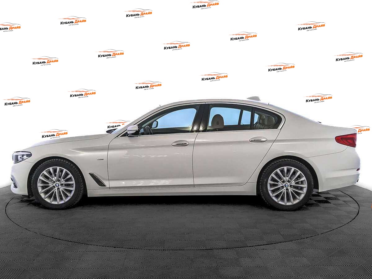 BMW 5 серии 2017 года с пробегом. Фото: #7