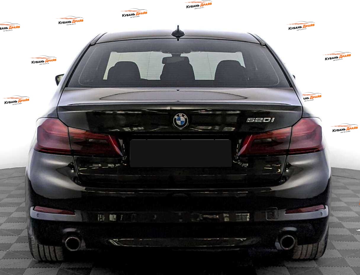 BMW 5 серии 2018 года с пробегом. Фото: #4