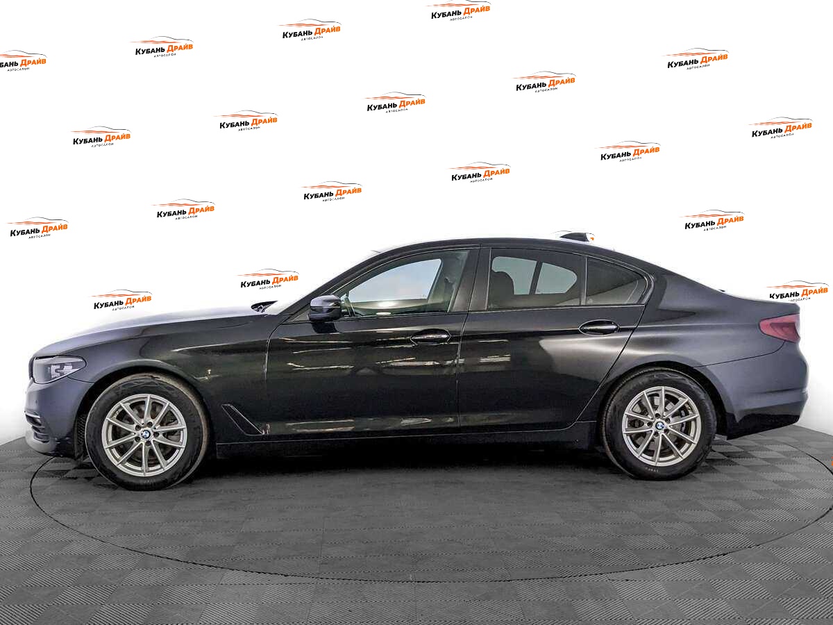 BMW 5 серии 2018 года с пробегом. Фото: #6