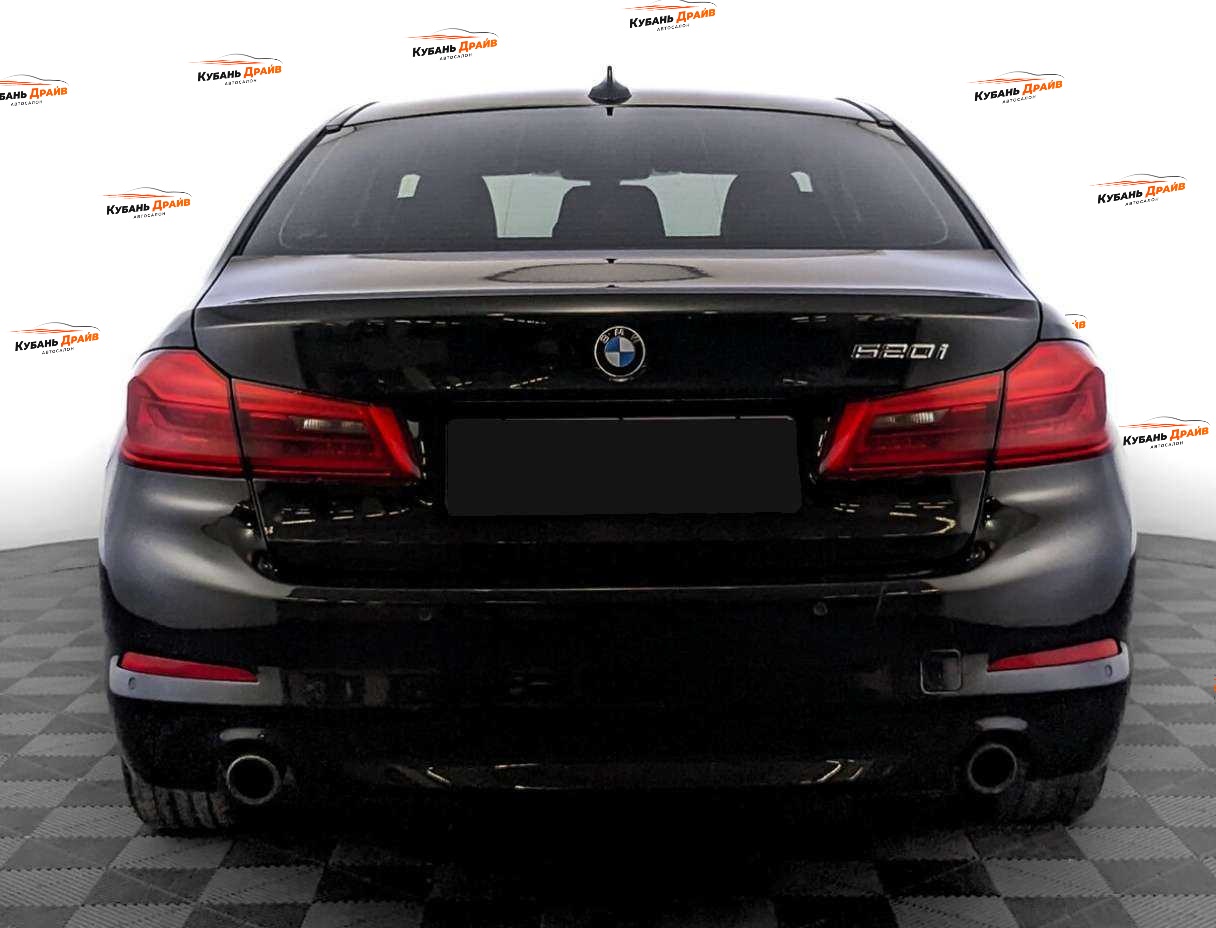 BMW 5 серии 2018 года с пробегом. Фото: #5