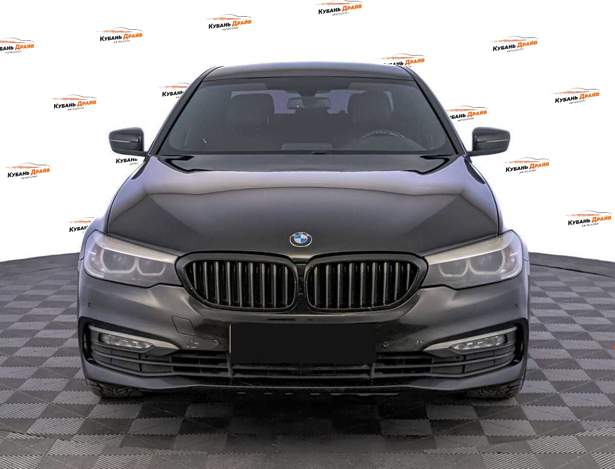 BMW 5 серии 2017 года с пробегом. Фото: #1