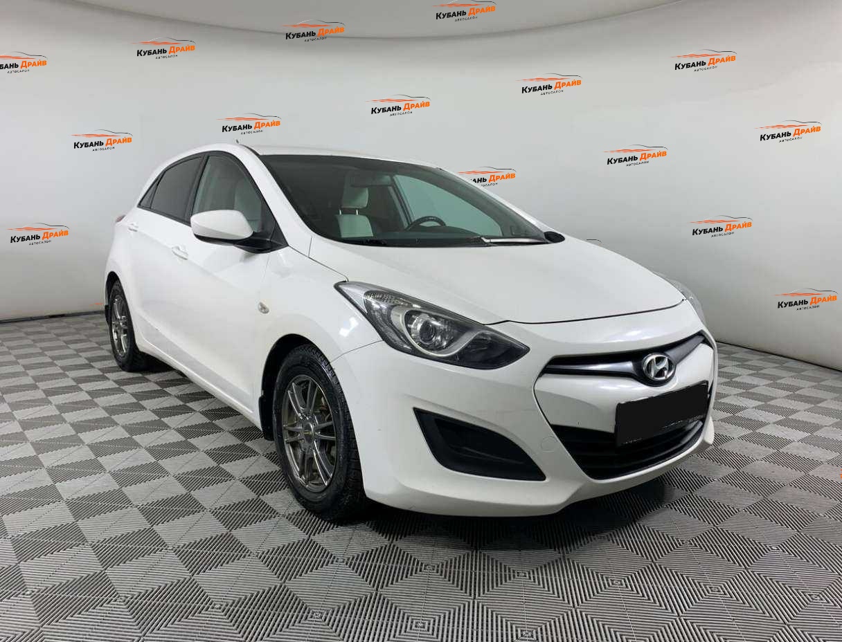 Hyundai i30 2012 года с пробегом. Фото: #2