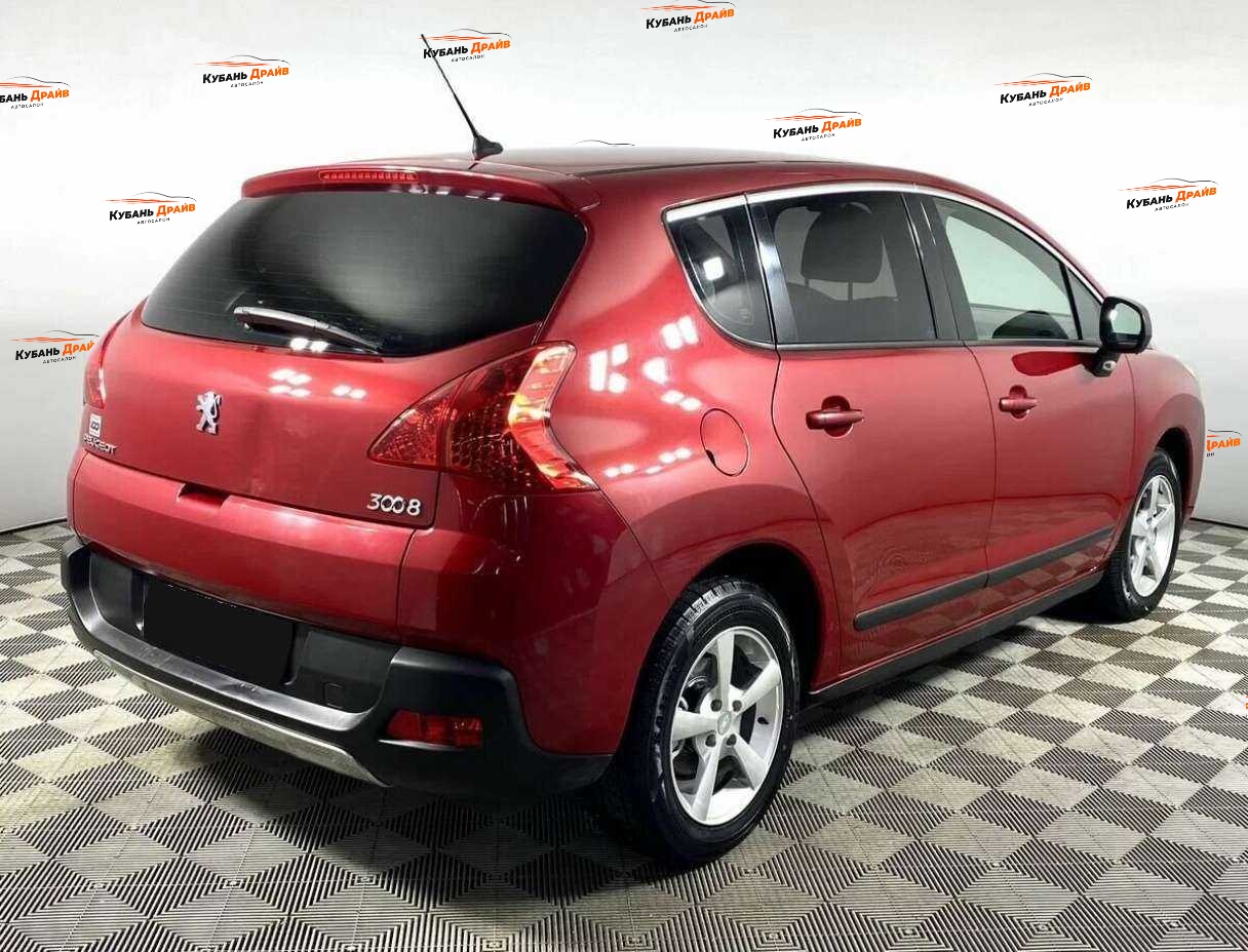 Peugeot 3008 2012 года с пробегом. Фото: #4