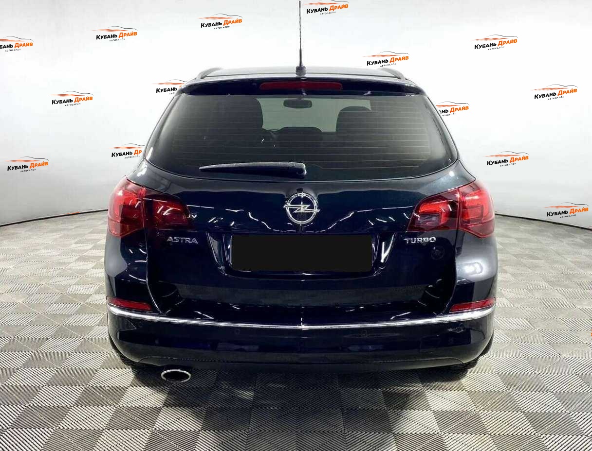 Opel Astra 2013 года с пробегом. Фото: #5