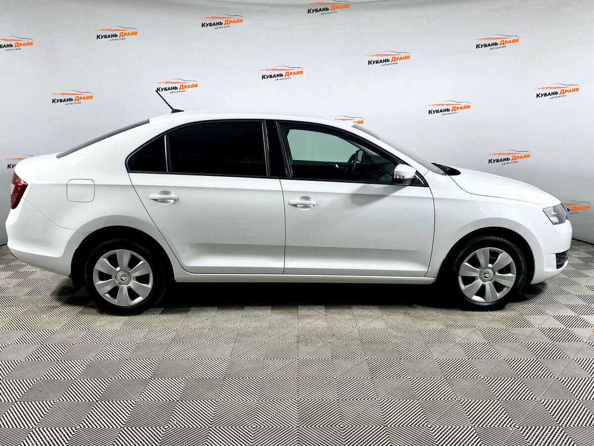 Skoda Rapid 2018 года с пробегом. Фото: #4