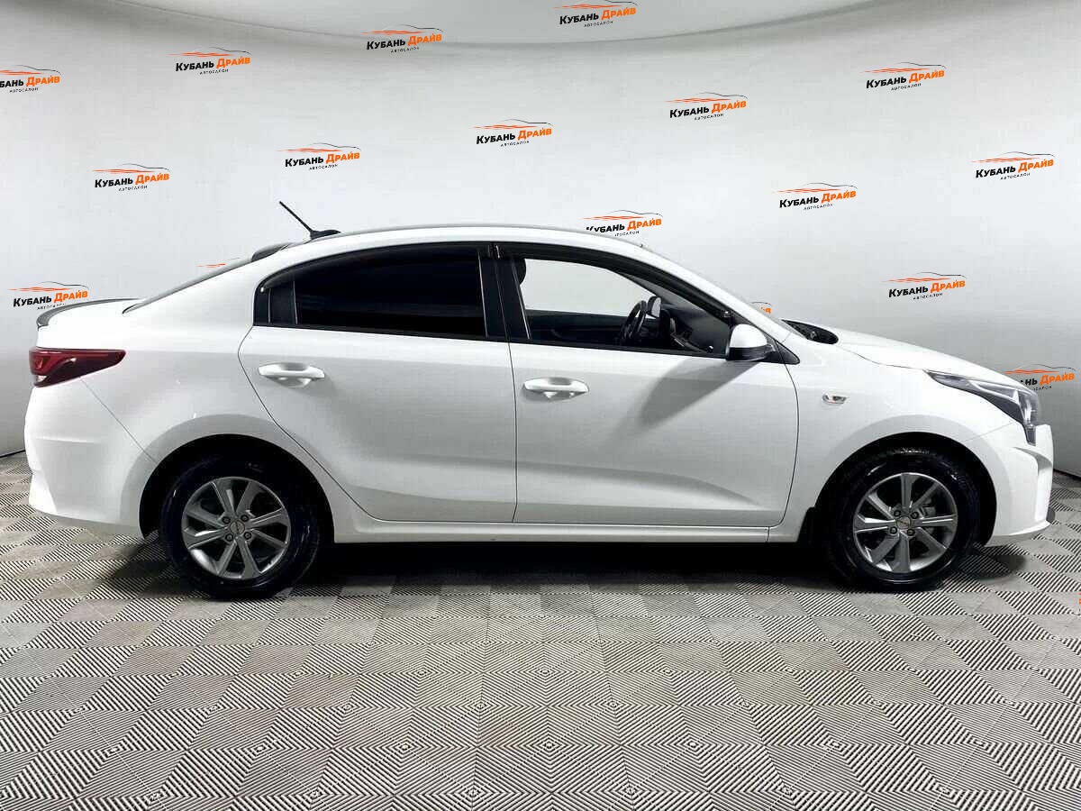 Kia Rio 2021 года с пробегом. Фото: #2