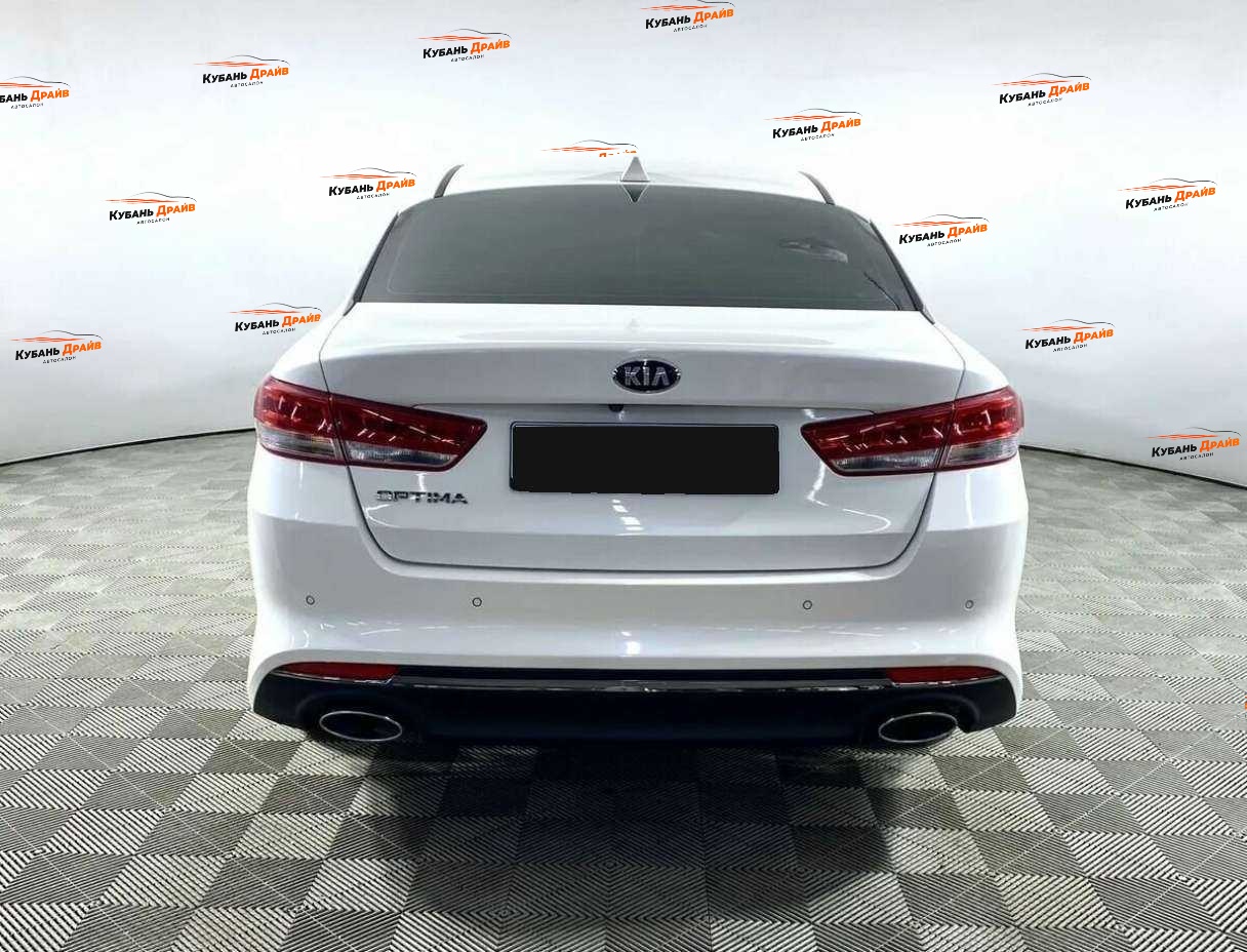 Kia Optima 2018 года с пробегом. Фото: #5