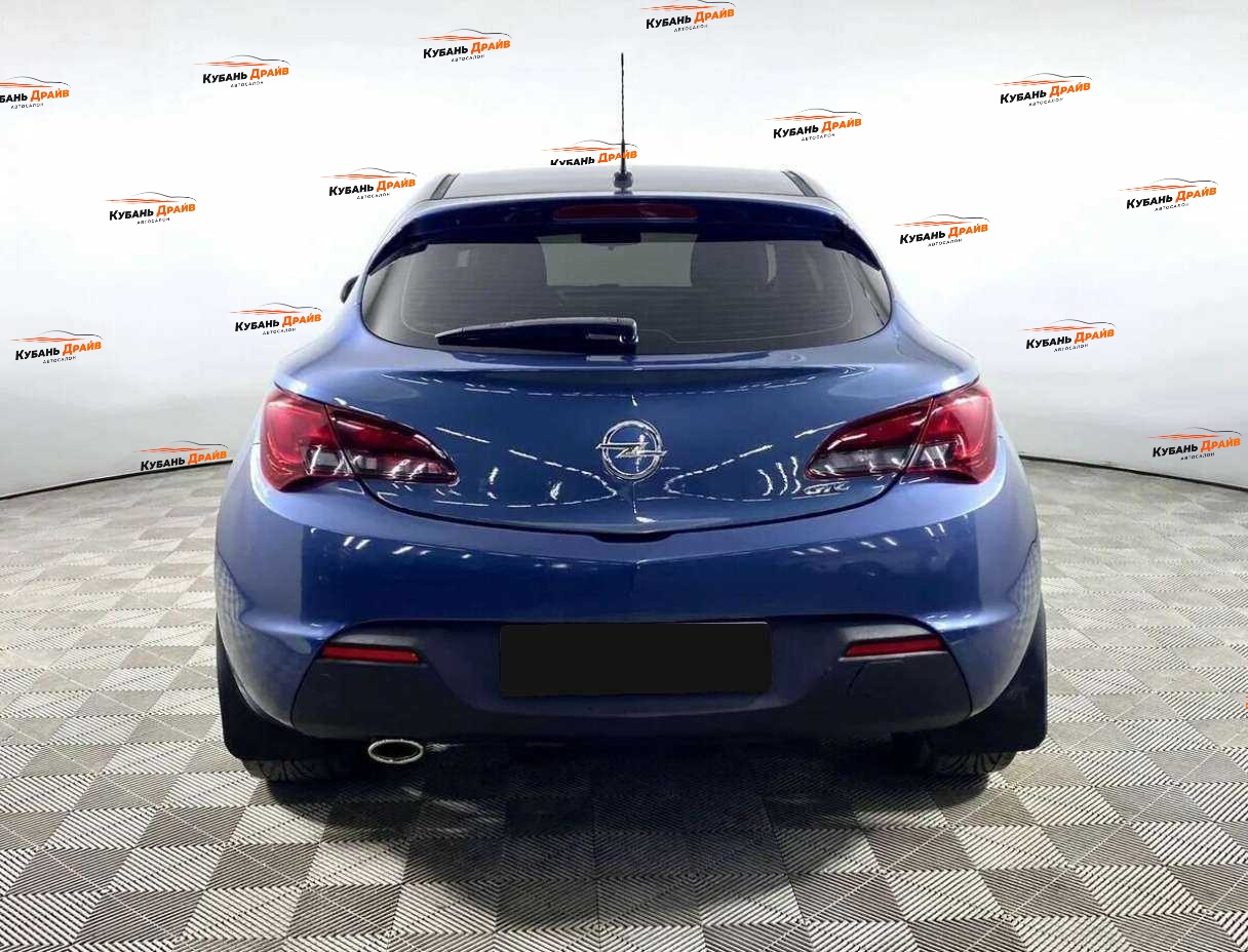 Opel Astra 2013 года с пробегом. Фото: #5