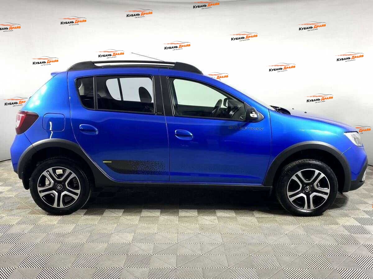 Renault Sandero 2021 года с пробегом. Фото: #3