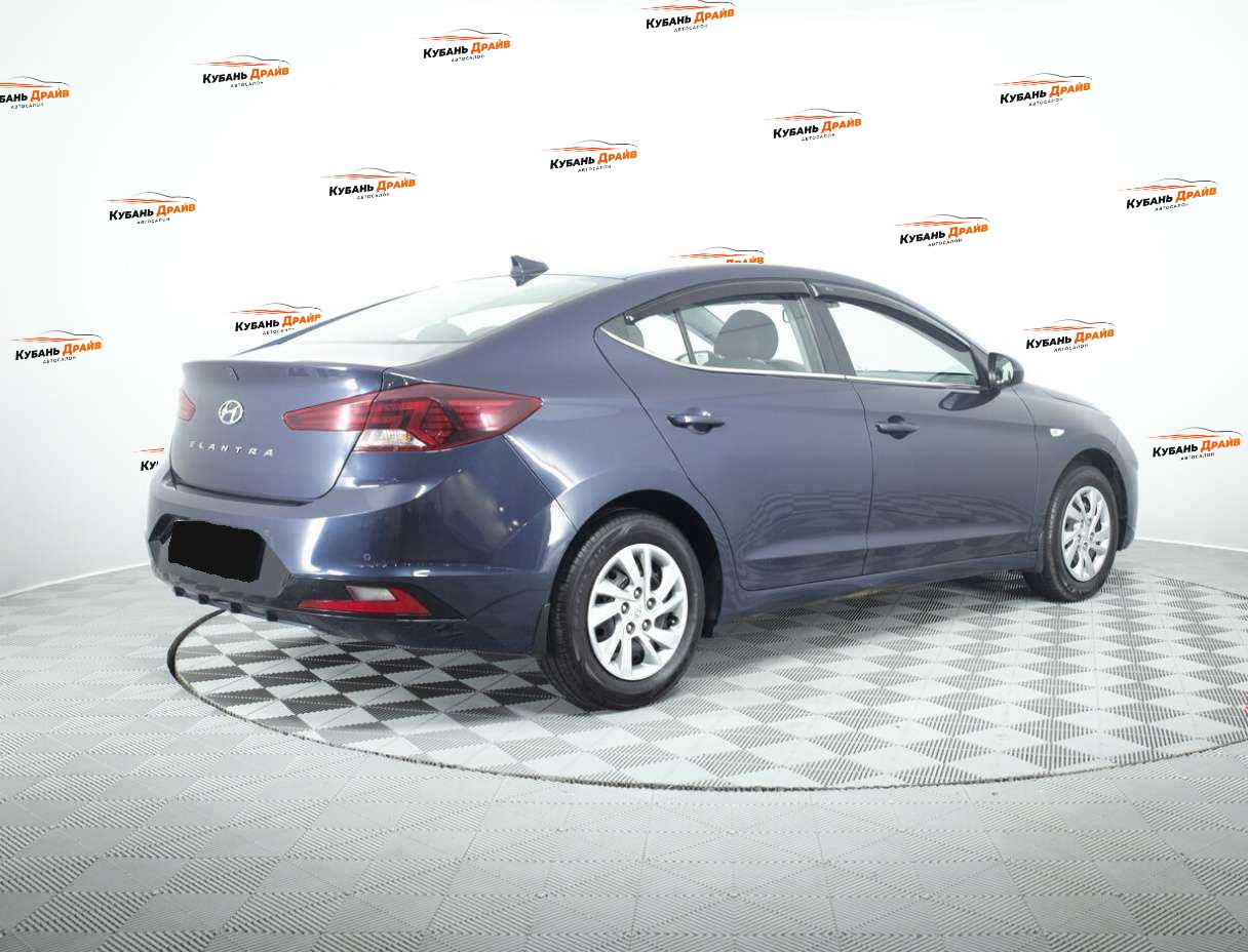Hyundai Elantra 2020 года с пробегом. Фото: #4