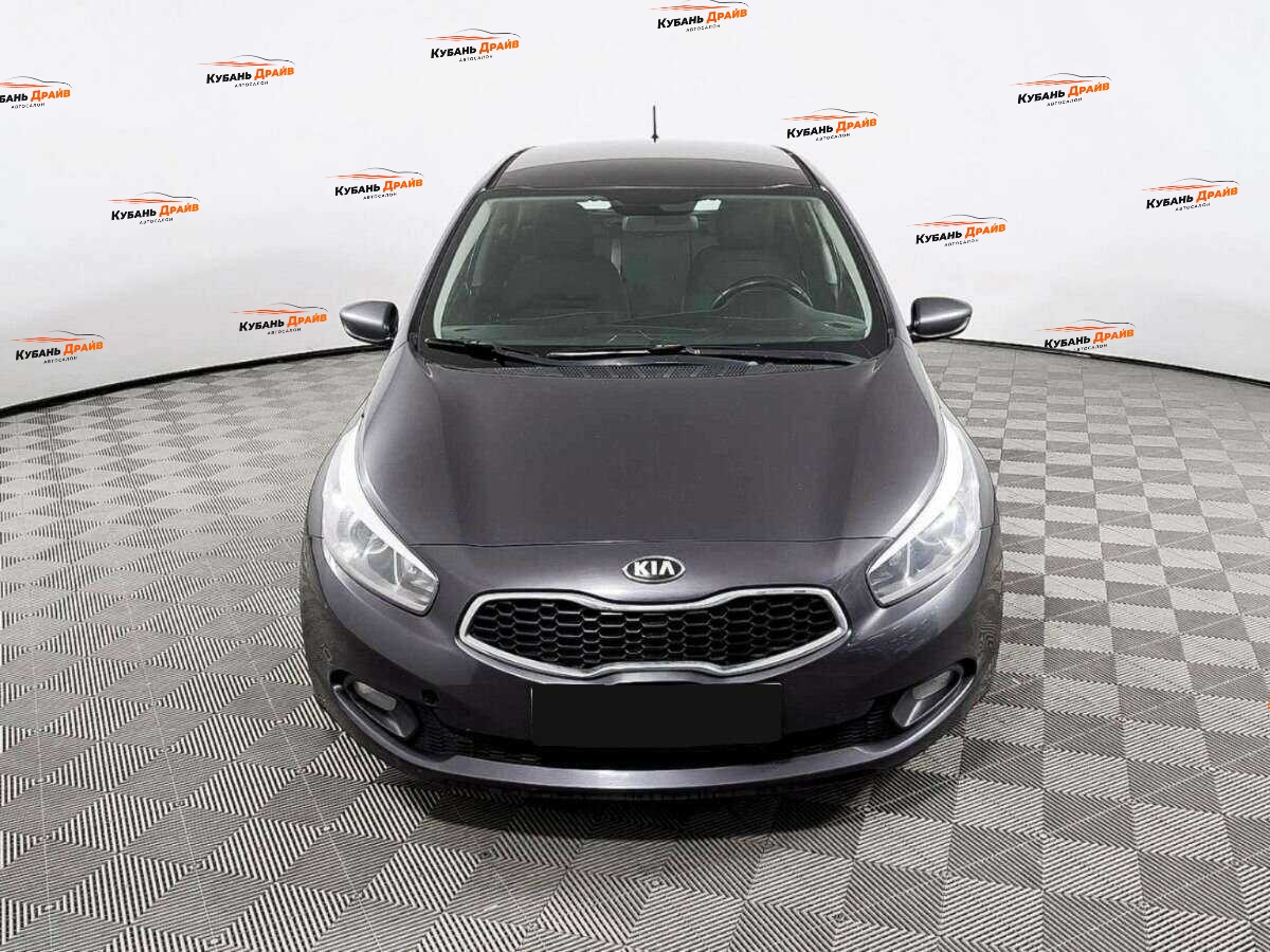 Kia Ceed 2013 года с пробегом. Фото: #1