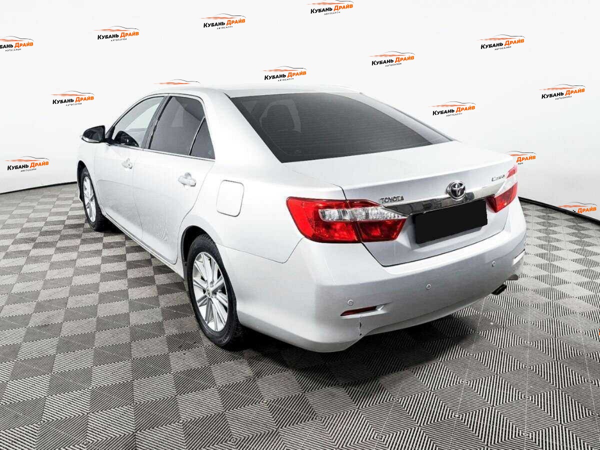 Toyota Camry 2014 года с пробегом. Фото: #5