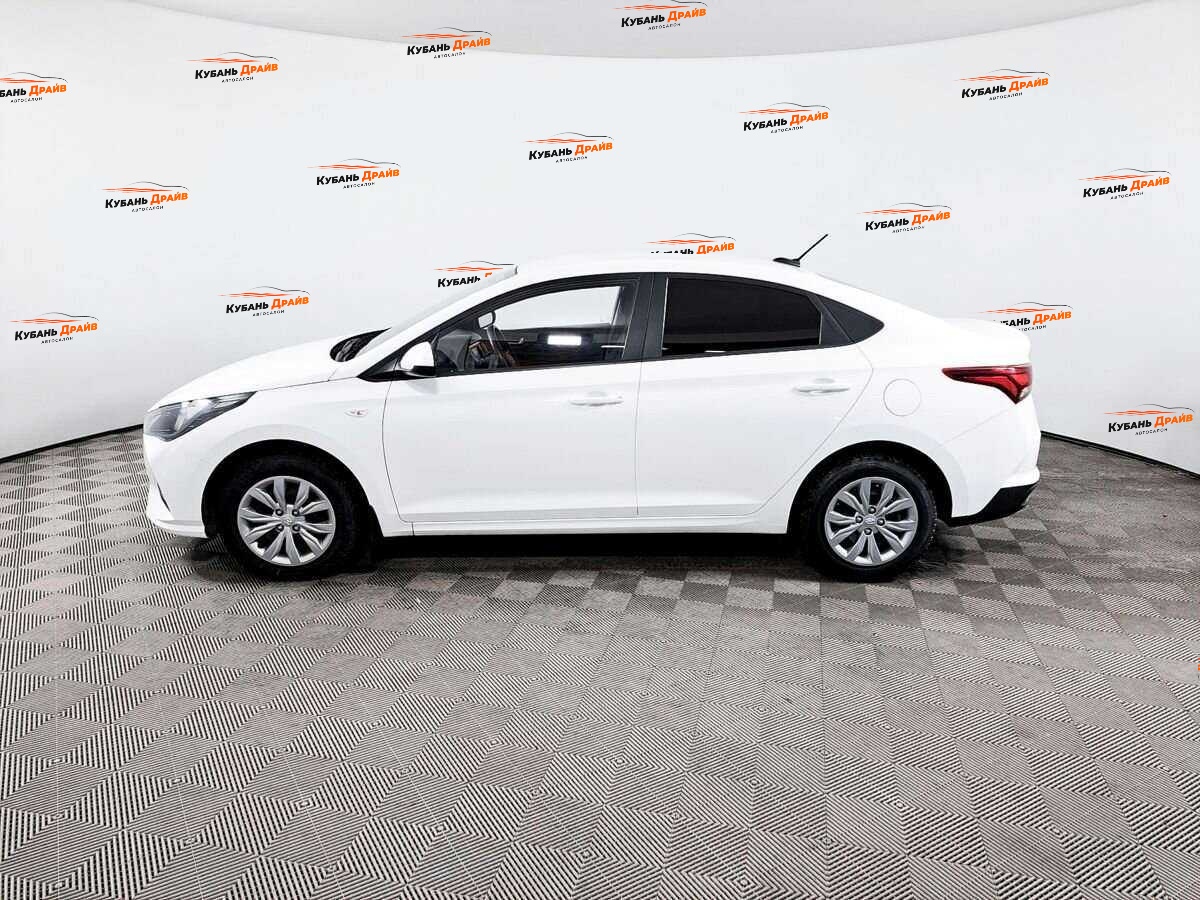 Hyundai Solaris 2021 года с пробегом. Фото: #7