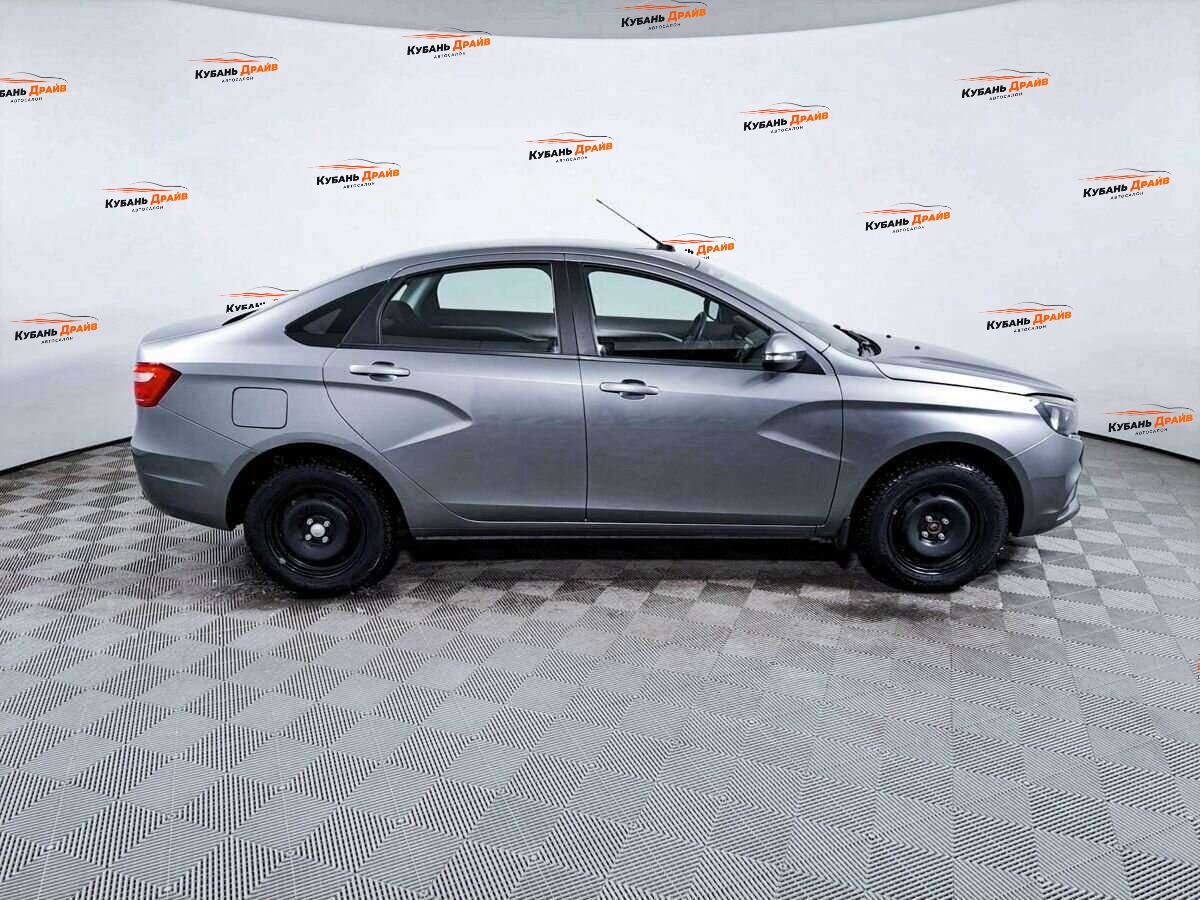 Lada (ВАЗ) Vesta 2020 года с пробегом. Фото: #3