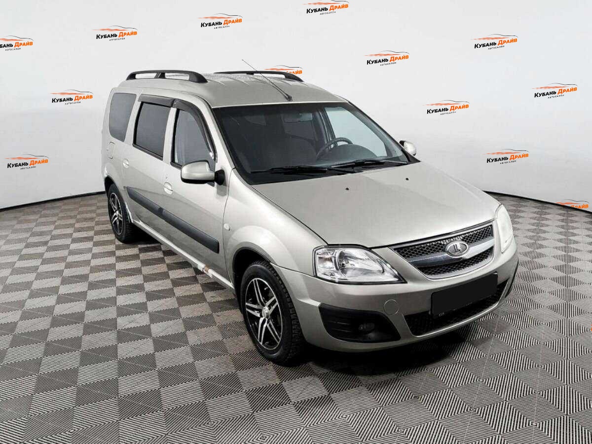 Lada (ВАЗ) Largus 2013 года с пробегом. Фото: #2