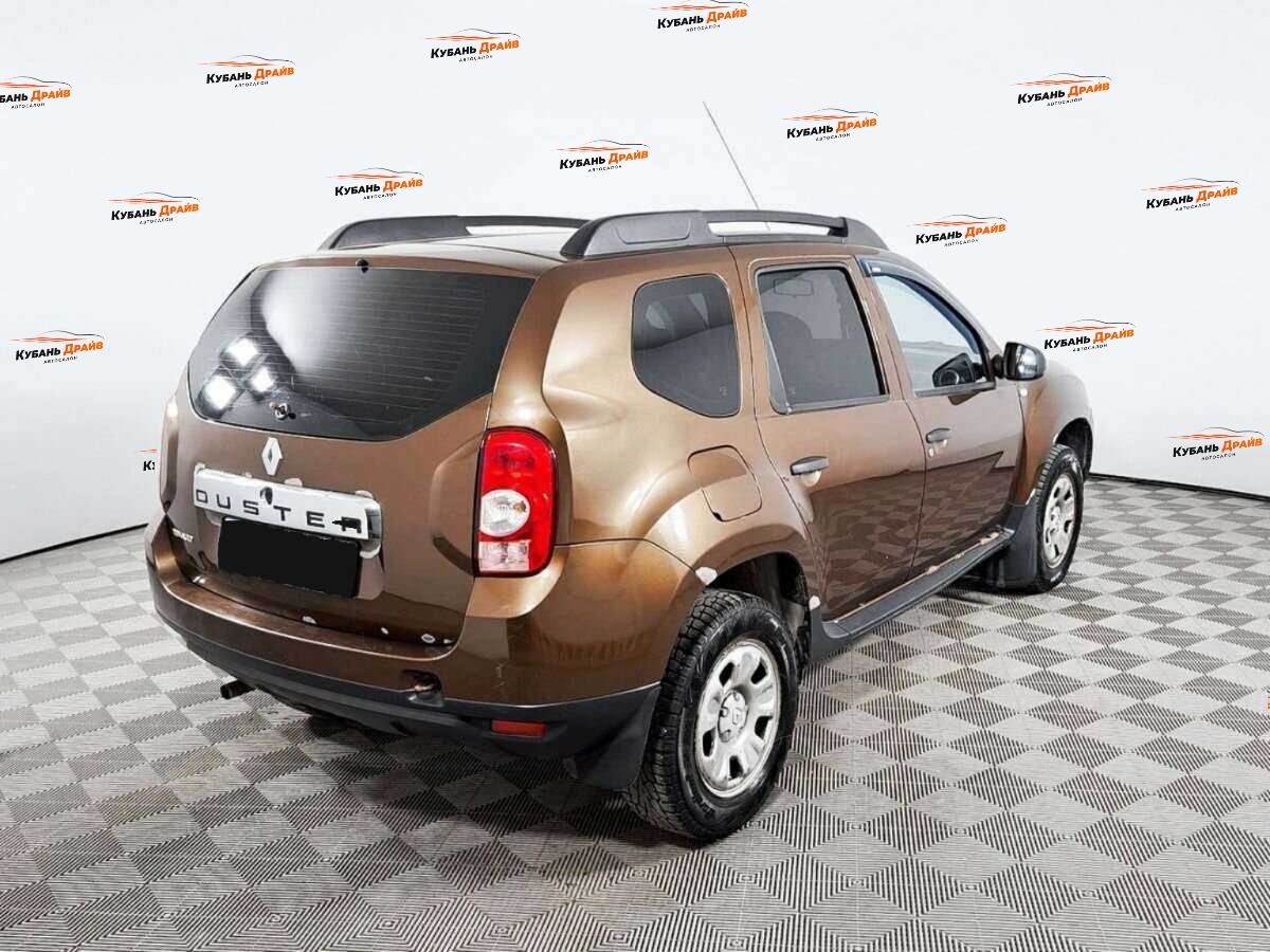 Renault Duster 2012 года с пробегом. Фото: #4