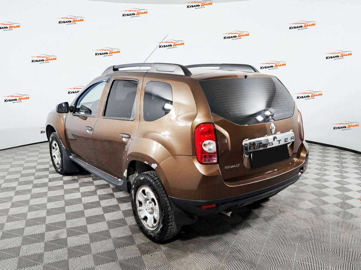 Renault Duster 2012 года с пробегом. Фото: #6