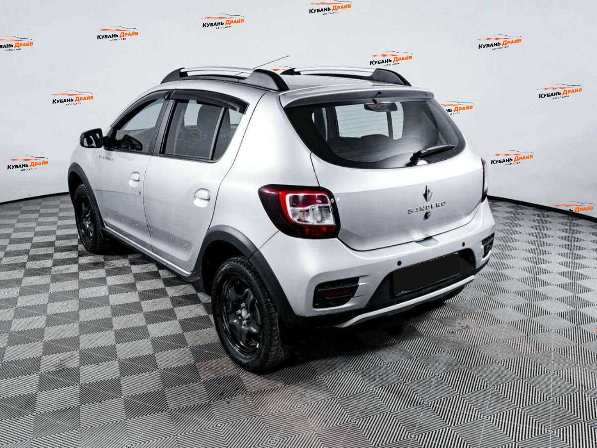 Renault Sandero 2022 года с пробегом. Фото: #6