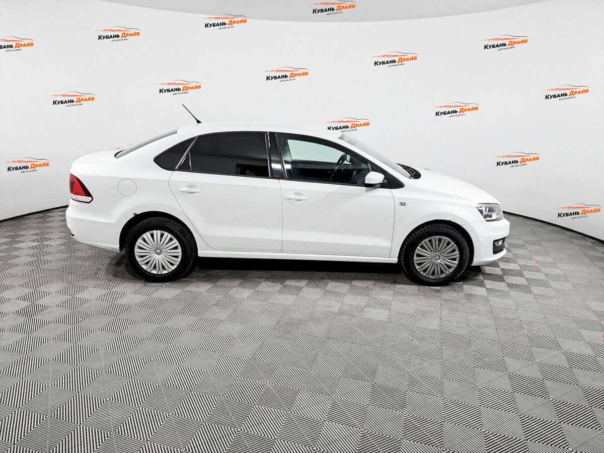 Volkswagen Polo 2015 года с пробегом. Фото: #3