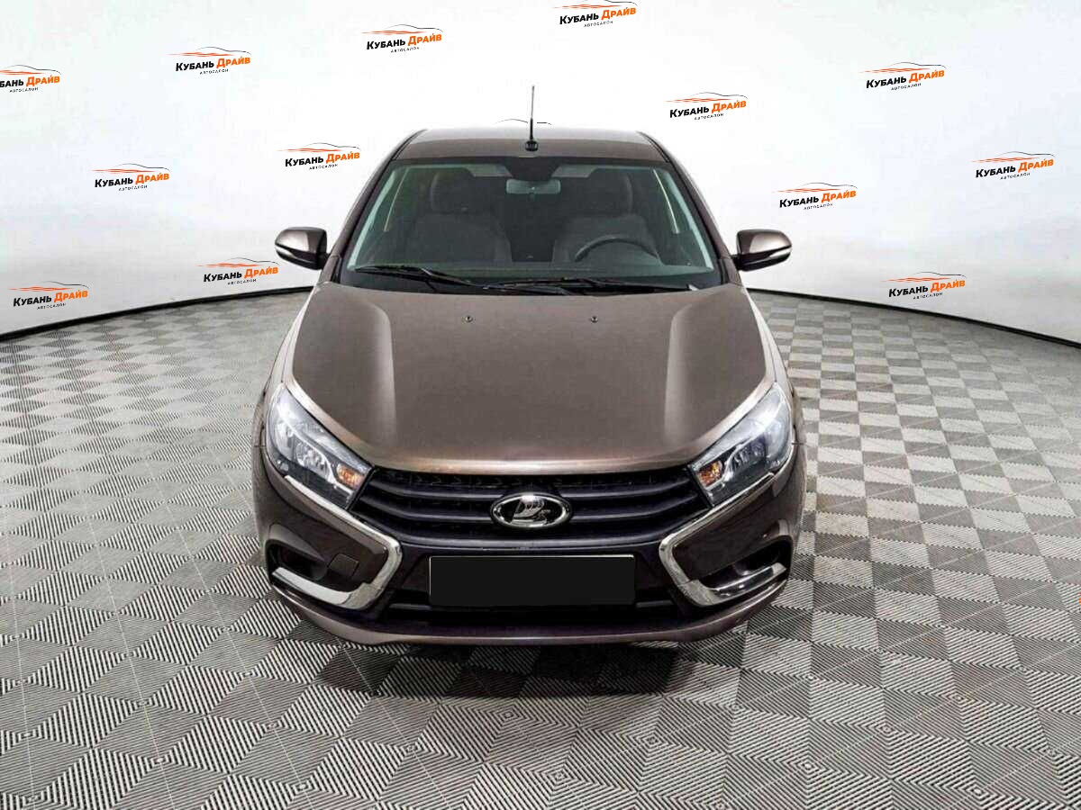 Lada (ВАЗ) Vesta 2018 года с пробегом. Фото: #1