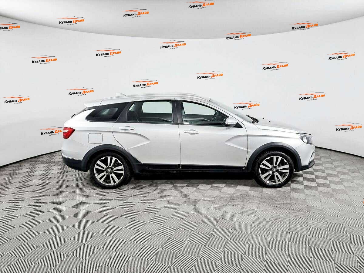 Lada (ВАЗ) Vesta 2019 года с пробегом. Фото: #3