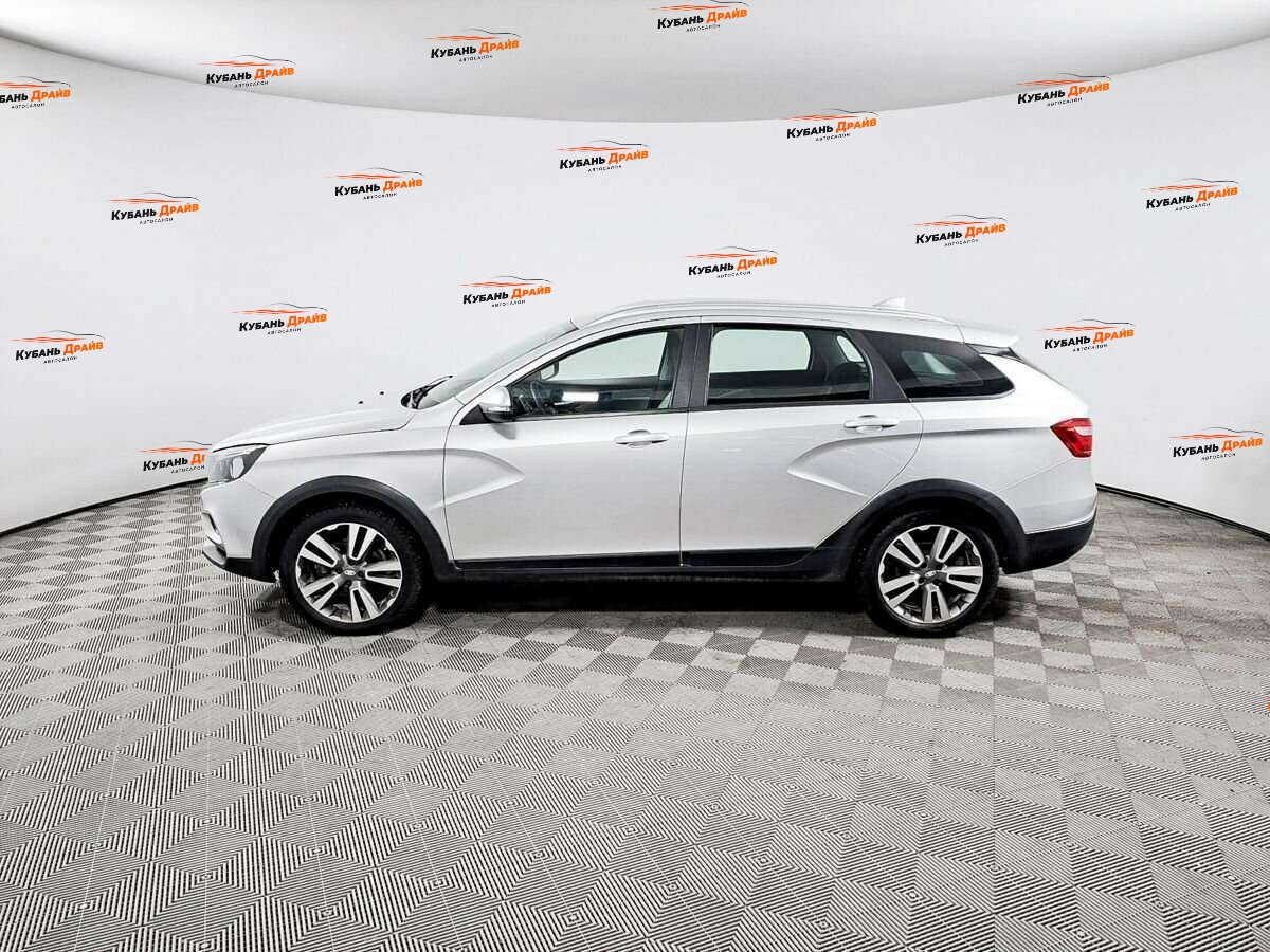 Lada (ВАЗ) Vesta 2019 года с пробегом. Фото: #7