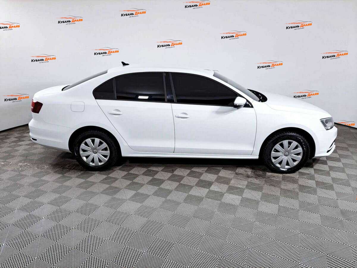 Volkswagen Jetta 2016 года с пробегом. Фото: #3