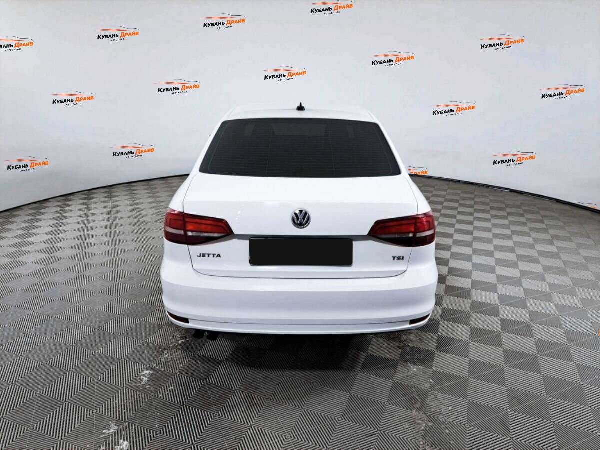 Volkswagen Jetta 2016 года с пробегом. Фото: #5