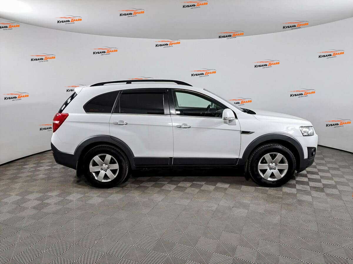 Chevrolet Captiva 2014 года с пробегом. Фото: #3
