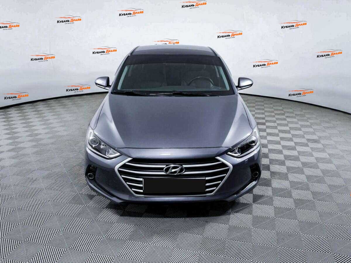 Hyundai Elantra 2018 года с пробегом. Фото: #1
