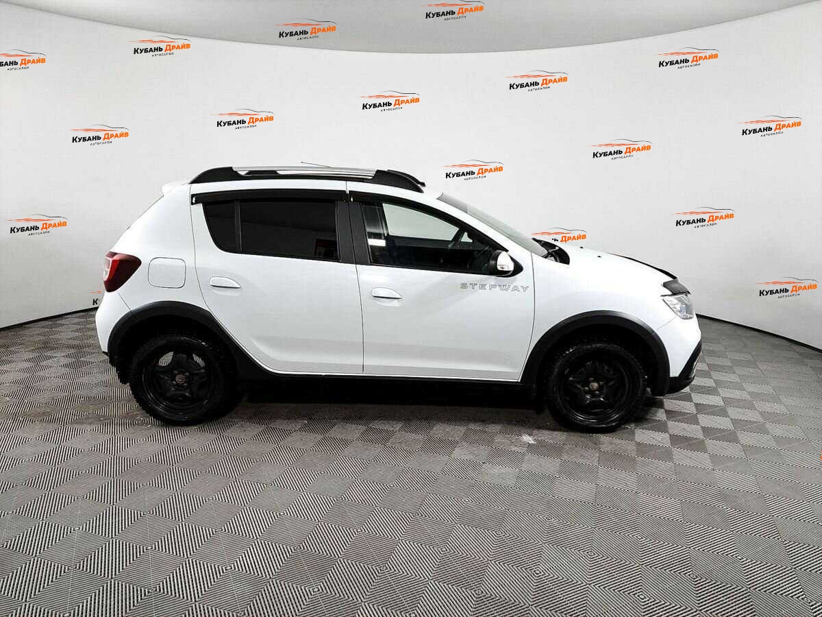 Renault Sandero 2019 года с пробегом. Фото: #3