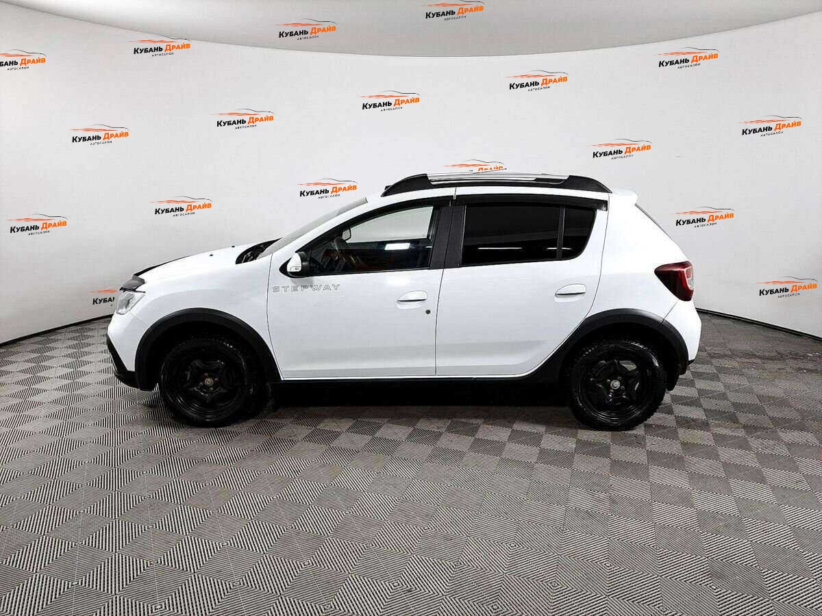 Renault Sandero 2019 года с пробегом. Фото: #7