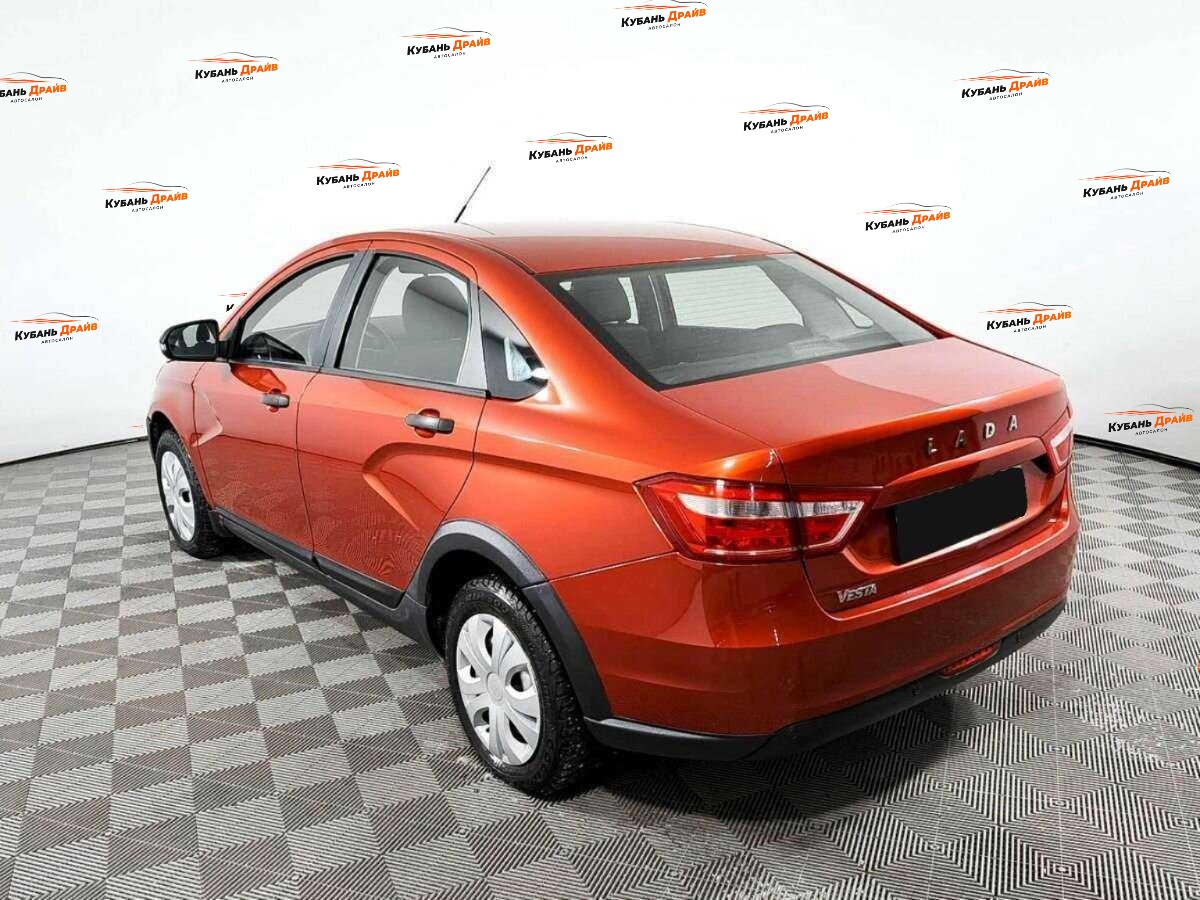 Lada (ВАЗ) Vesta 2018 года с пробегом. Фото: #6