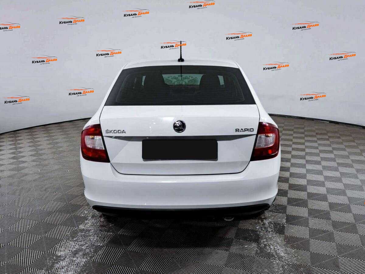 Skoda Rapid 2017 года с пробегом. Фото: #5