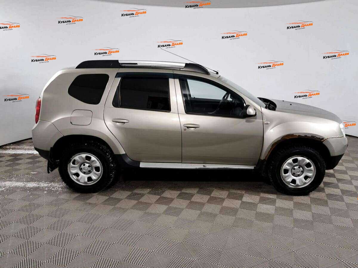 Renault Duster 2012 года с пробегом. Фото: #3