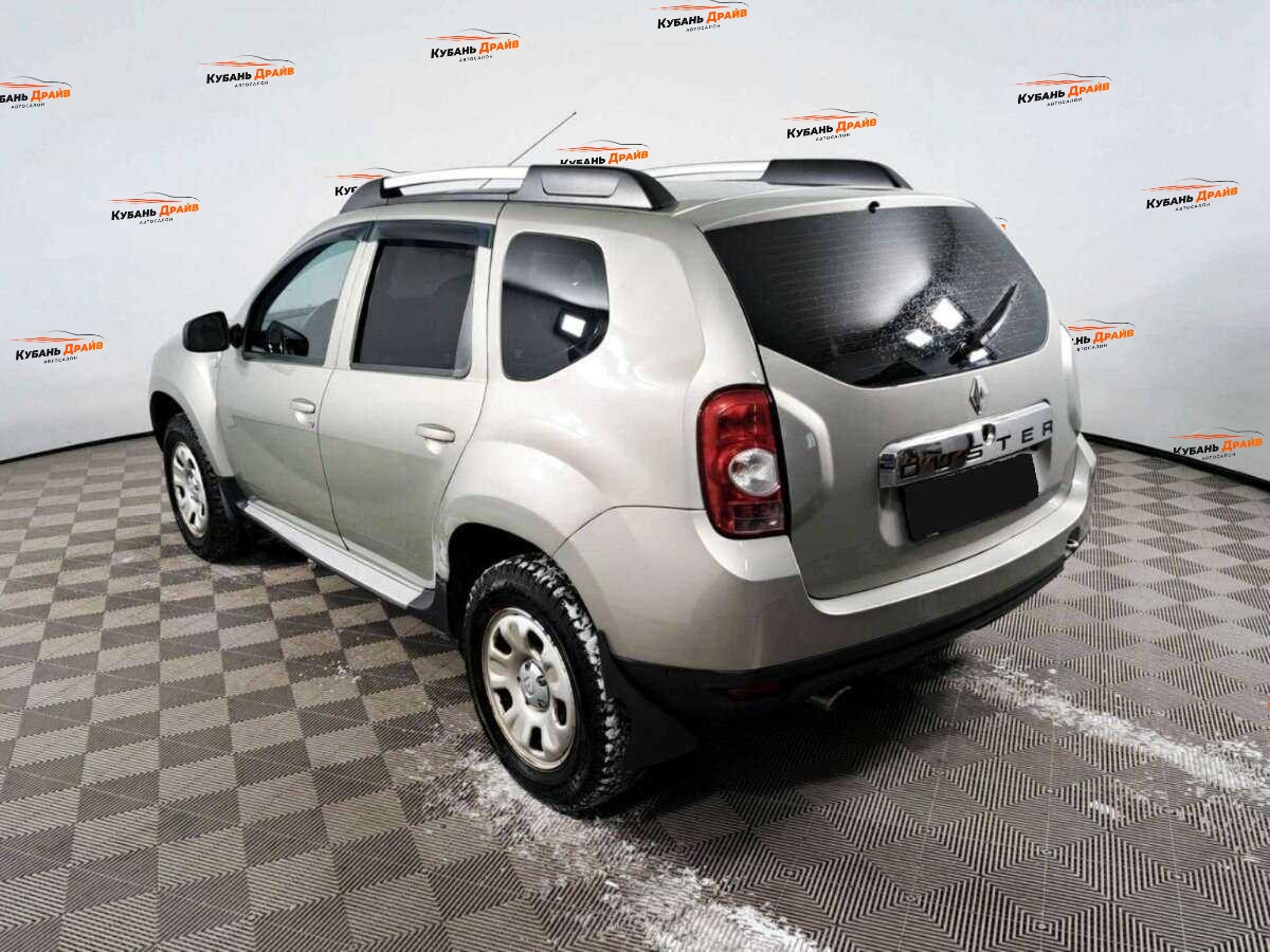 Renault Duster 2012 года с пробегом. Фото: #6