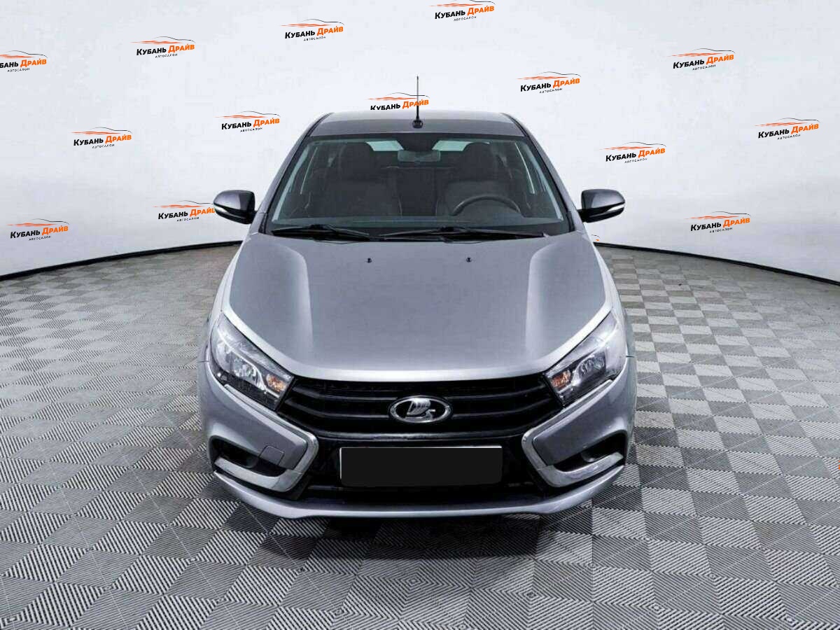Lada (ВАЗ) Vesta 2017 года с пробегом. Фото: #1